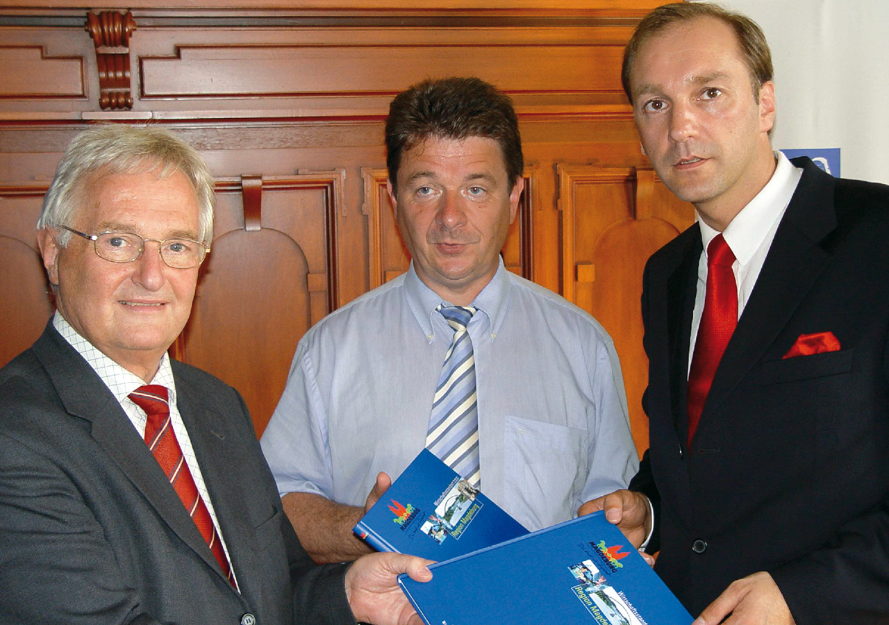 ... Dr. Horst Rehberger, Wirtschaftsminister a.D. von Sachsen-Anhalt und Dr. Lutz Trümper, Oberbürgermeister von Magdeburg. (v.l.)
